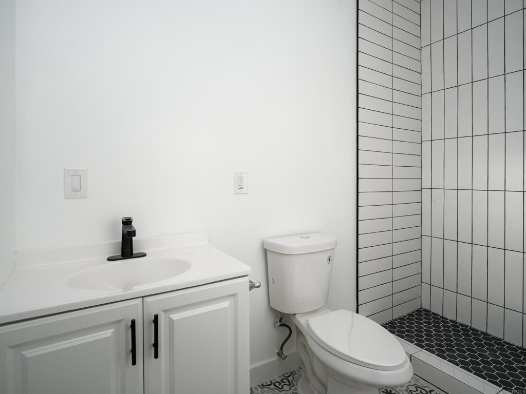 https://media.crmls.org/mediaz/74e743b9-0628-4ca4-a313-a99889fb5c24.jpg?preset=X-Large