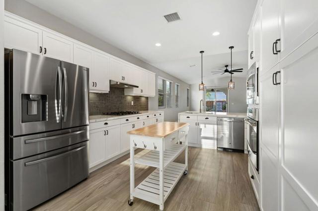 51204 Mystic Tyme Drive, Indio CA: https://media.crmls.org/mediaz/74e74d0c-e468-49b1-94df-ff521ac158b1.jpg