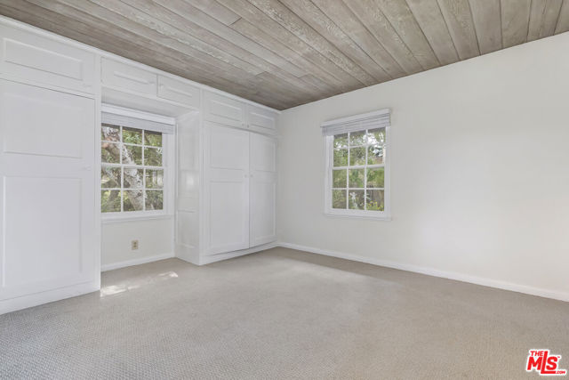 Drew Fenton | 271 Beloit Avenue Los Angeles CA | MLS: 7455926