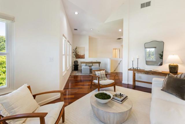 2009 Showers Drive, Mountain View CA: https://media.crmls.org/mediaz/74e764ad-9b66-43f3-848e-7cf5a7dd2a06.jpg