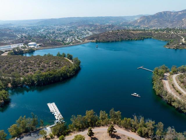 9335 Telkaif St, Lakeside CA: https://media.crmls.org/mediaz/74e83045-a6d6-42cb-9ec0-ae8be2c9ea36.jpg