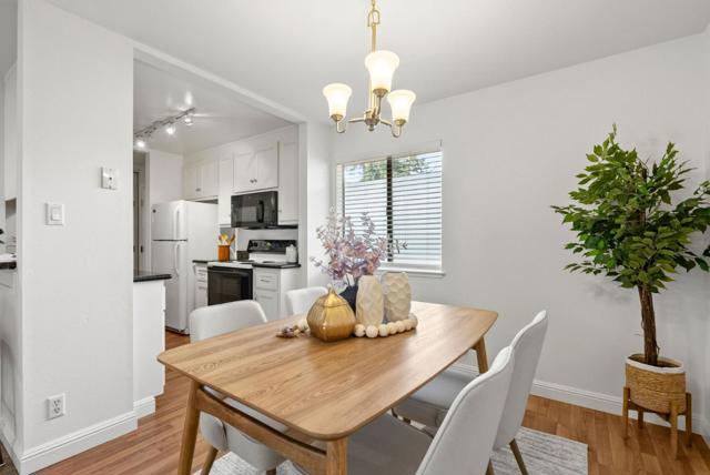 1701 San Carlos Avenue, San Carlos CA: https://media.crmls.org/mediaz/74e830b0-81c8-4ec3-8956-9d10110b36c8.jpg