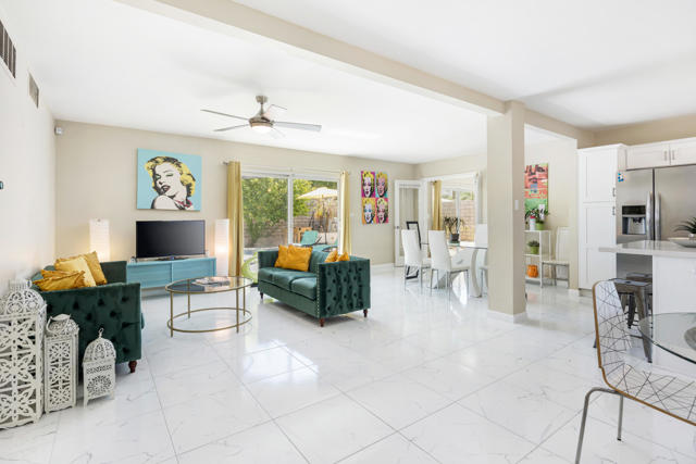 4385 E Paseo Caroleta, Palm Springs, CA 92264