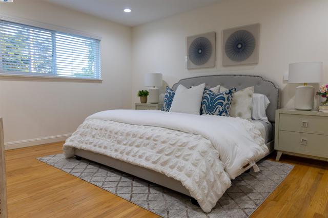 1019 Lenor Way, San Jose CA: https://media.crmls.org/mediaz/74eab23c-da90-4860-b31e-b18939154bf2.jpg
