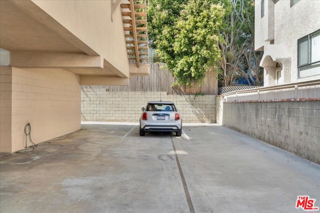 1311 Manhattan Beach Boulevard, Manhattan Beach, California 90266, 2 Bedrooms Bedrooms, ,2 BathroomsBathrooms,Residential,For Sale,Manhattan Beach,25544727