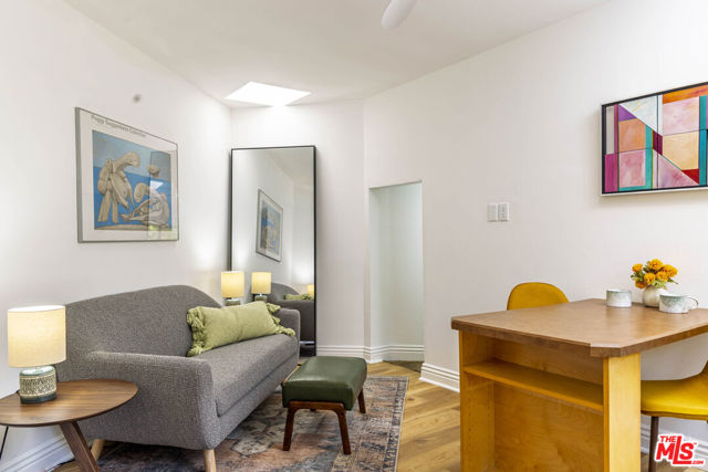 520 Barker Pass Road, Santa Barbara CA: https://media.crmls.org/mediaz/74eb0486-5351-4a60-9014-4520e6d8f7b6.jpg