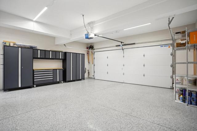 Image 23 of 33 For 998 Governors Bay Drive