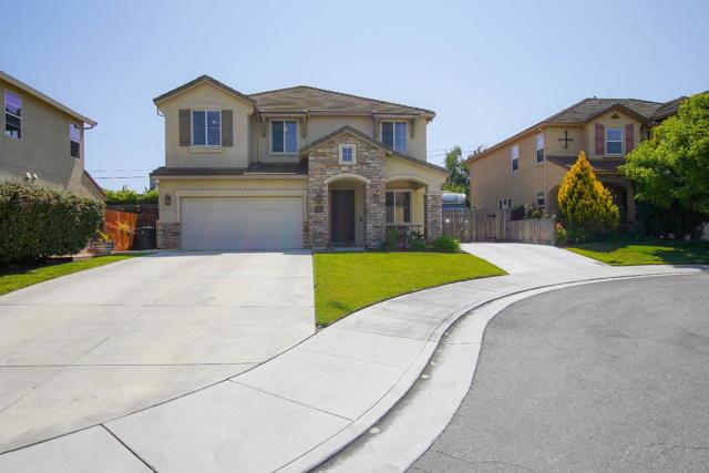 1251 Mulberry Street, Hollister CA: https://media.crmls.org/mediaz/74ebc7a9-c69c-492f-9f07-7377068b1755.jpg
