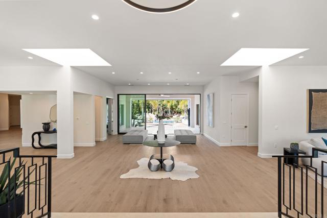 Detail Gallery Image 5 of 25 For 4647 Rancho Reposo, Del Mar,  CA 92014 - 4 Beds | 3/1 Baths