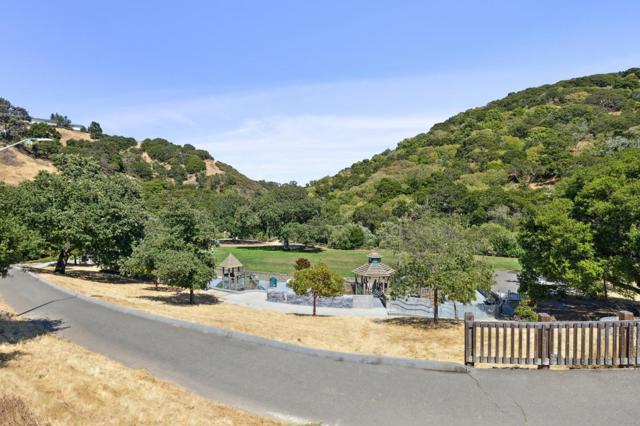 3401 Leafwood Court, San Mateo CA: https://media.crmls.org/mediaz/74ed91ac-91ac-4bd6-898c-834668687366.jpg