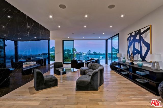 Drew Fenton | 920 Linda Flora Drive Los Angeles CA | MLS: 7630035