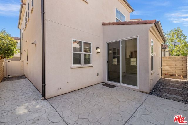 21749 Bene Drive, Santa Clarita CA: https://media.crmls.org/mediaz/74edae20-cda0-497a-a8fb-6d548822e71b.jpg