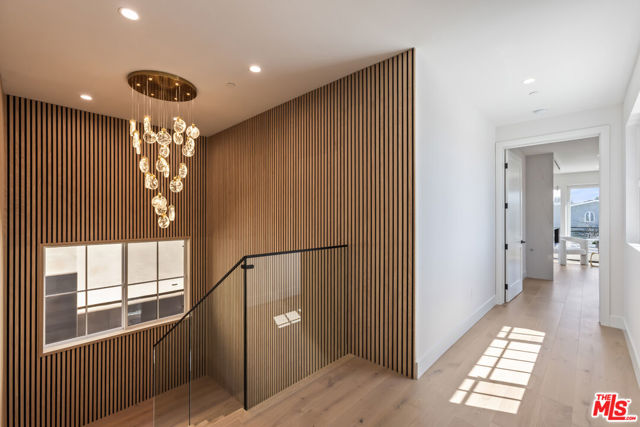 908 Rosecrans Avenue, Manhattan Beach, California 90266, 5 Bedrooms Bedrooms, ,1 BathroomBathrooms,Residential,For Sale,Rosecrans,25547139