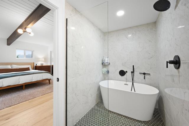 Image 23 of 46 For 4862 Viane Way