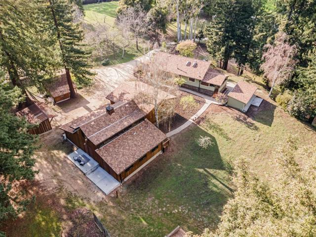601 Old Hazel Dell Road, Watsonville CA: https://media.crmls.org/mediaz/74ef9278-b475-465b-8ed7-135e3dec1095.jpg