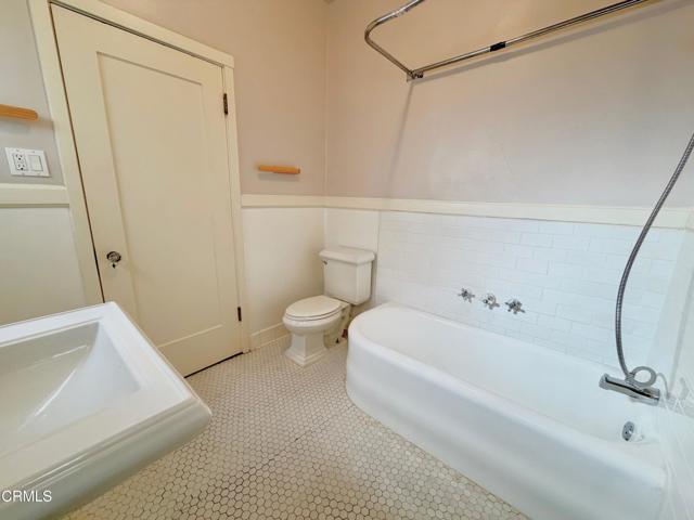 Detail Gallery Image 8 of 22 For 590 S Oakland #590,  Pasadena,  CA 91106 - 3 Beds | 2 Baths