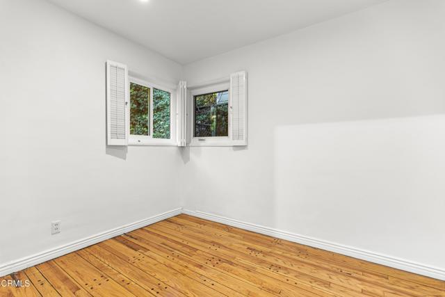 Detail Gallery Image 12 of 24 For 3826 Dixie Canyon Ave, Sherman Oaks,  CA 91423 - 3 Beds | 3 Baths