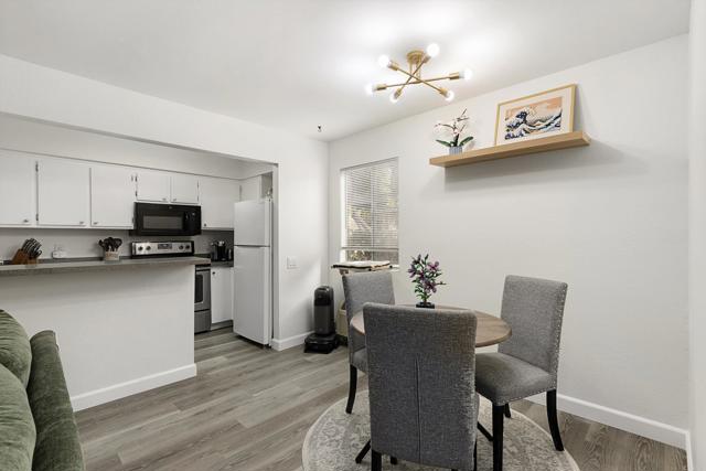 Detail Gallery Image 6 of 30 For 7980 Mission Center Ct. #F,  San Diego,  CA 92108 - 1 Beds | 1 Baths