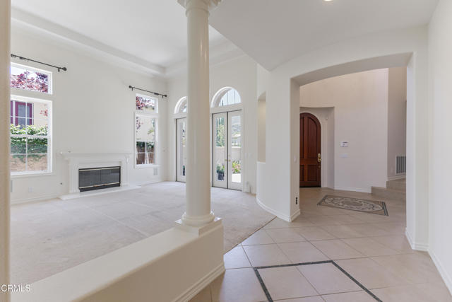 3911 Lilac Canyon Lane, Altadena CA: https://media.crmls.org/mediaz/74f0ebf2-b410-4cbf-b020-a18e461129d3.jpg