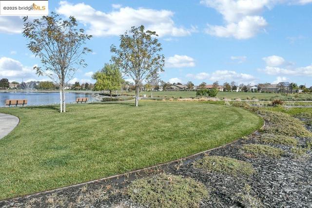 8065 Westport Circle, Discovery Bay CA: https://media.crmls.org/mediaz/74f10804-9df8-4503-96f5-0ad13edfc42b.jpg