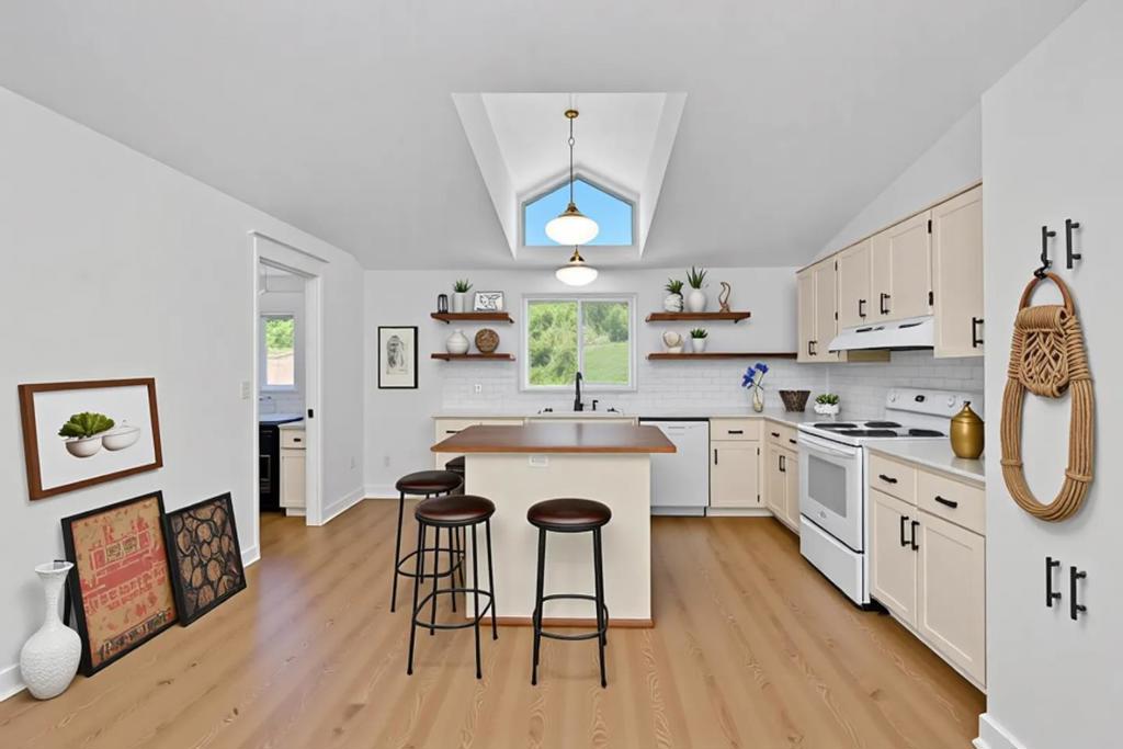4028 Dawn Road