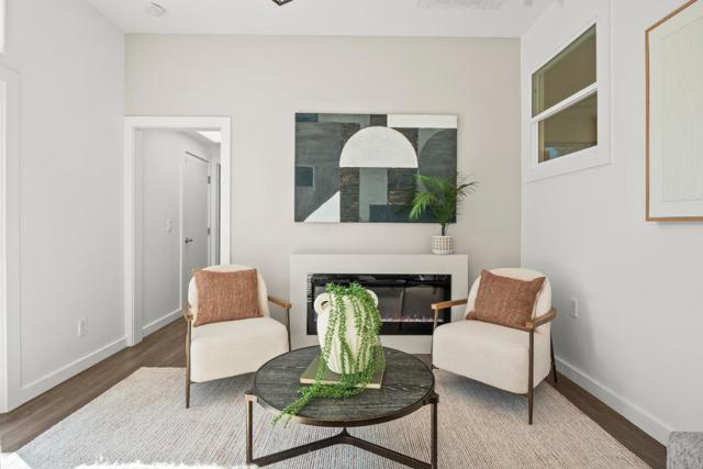 1300 2nd Avenue, San Mateo CA: https://media.crmls.org/mediaz/74f20bea-6683-479b-98db-03a9968cd35b.jpg