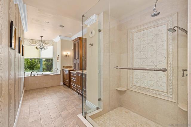 2500 6th Ave, San Diego CA: https://media.crmls.org/mediaz/74f2e117-11b7-4dc1-ab9a-bf136f6f2d09.jpg
