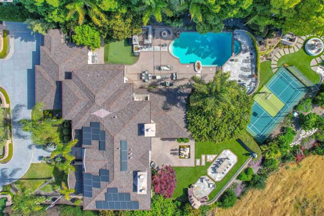 4478 Deer Ridge Road, Danville CA: https://media.crmls.org/mediaz/74f408ce-d10a-4394-9756-03b303391d71.jpg