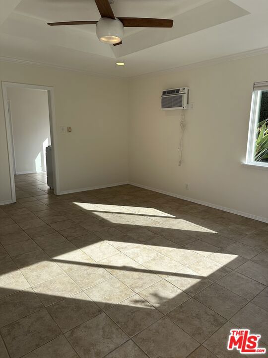 3013 Colorado Avenue, Santa Monica CA: https://media.crmls.org/mediaz/74f53fee-cf14-4224-84e8-ba864b685ded.jpg