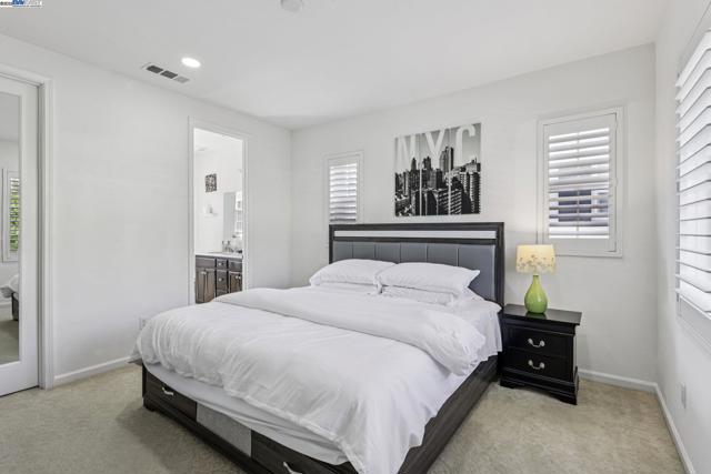 5010 Barrenstar Way, San Ramon CA: https://media.crmls.org/mediaz/74f57a17-8c97-42d6-bec9-4eb12add02f8.jpg