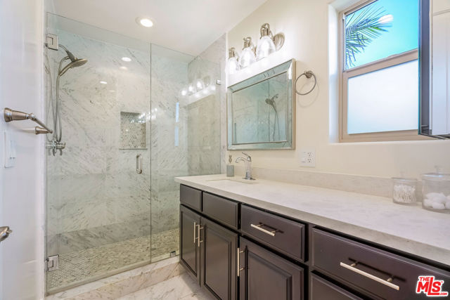 6411 W 85th Street, Los Angeles CA: https://media.crmls.org/mediaz/74f7a1a3-66fc-4982-9051-ce0301b0485d.jpg