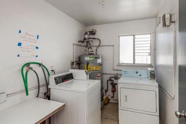 217 Madison Avenue, Redwood City CA: https://media.crmls.org/mediaz/74f7ac69-d6f3-45d2-ae18-9d3a4c94912b.jpg