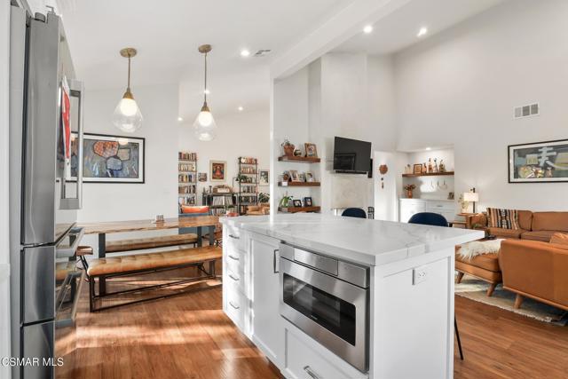 3348 Holloway Street, Newbury Park CA: https://media.crmls.org/mediaz/74f7da7d-b99b-4131-9c47-266fdb6730b1.jpg