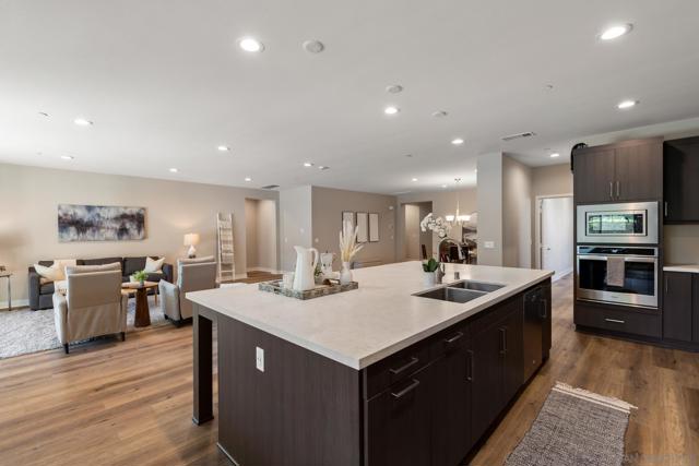 1525 Manzanita Hollows, Vista CA: https://media.crmls.org/mediaz/74f8b019-3957-4cde-9373-1bc50c628cfc.jpg