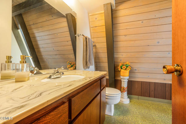 5205 Beachcomber Street, Oxnard CA: https://media.crmls.org/mediaz/74f9327b-0e81-4fda-8579-89c371baf157.jpg