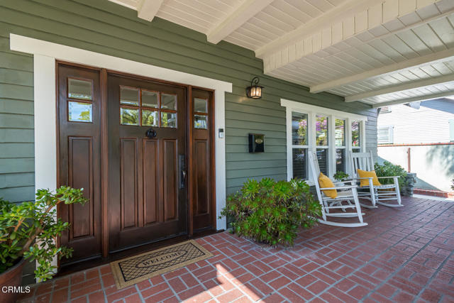 Detail Gallery Image 5 of 69 For 1955 N Los Robles Ave, Pasadena,  CA 91104 - 5 Beds | 3 Baths