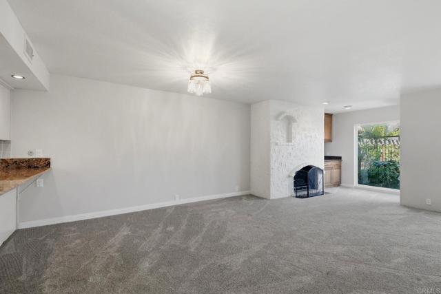 Detail Gallery Image 21 of 49 For 1915 Estrella De Mar Ct #C,  Carlsbad,  CA 92009 - 2 Beds | 2/1 Baths