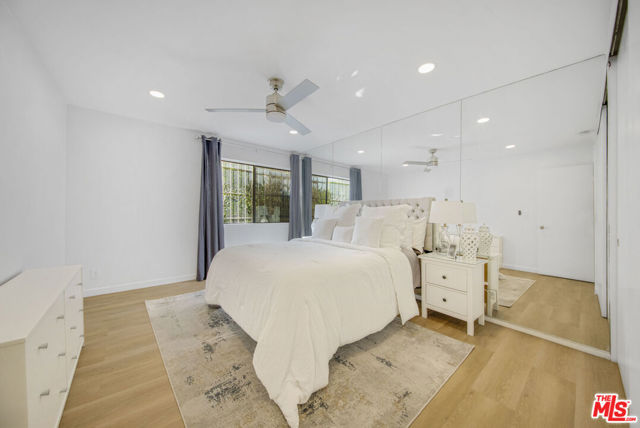 1010 Hammond Street, West Hollywood CA: https://media.crmls.org/mediaz/74f9b150-d5a2-4ab2-8209-d415426c3684.jpg