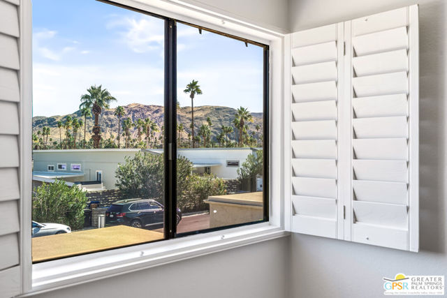 2029 S Ramitas Way, Palm Springs CA: https://media.crmls.org/mediaz/74fc2449-1216-41d2-8f12-b7882234979e.jpg