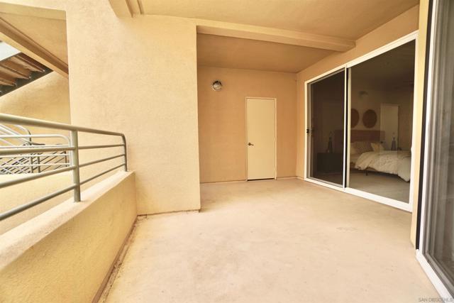 817 Kalpati Circle, Carlsbad CA: https://media.crmls.org/mediaz/74fd86ea-fb00-4a75-a467-e5a1b1c17654.jpg