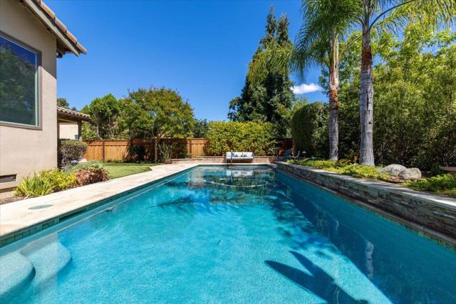17820 Daves Avenue, Monte Sereno CA: https://media.crmls.org/mediaz/74fdc509-4180-4979-9355-80e7b3194a94.jpg