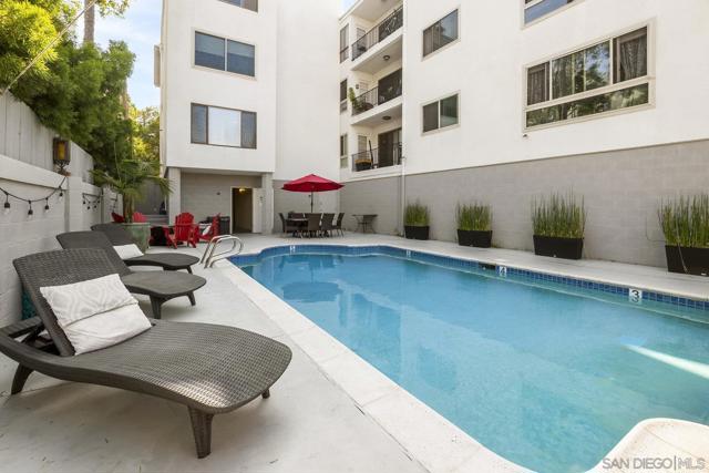140 Walnut Ave, San Diego CA: https://media.crmls.org/mediaz/74fe6e35-b1a6-4fda-be64-a2439dbf3690.jpg