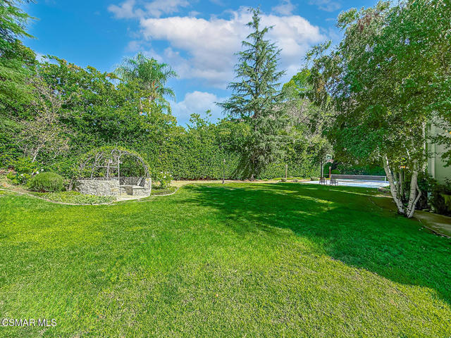 581 Lakeview Canyon Road, Westlake Village CA: https://media.crmls.org/mediaz/74fe7baf-5767-4883-869a-972178f79c3d.jpg