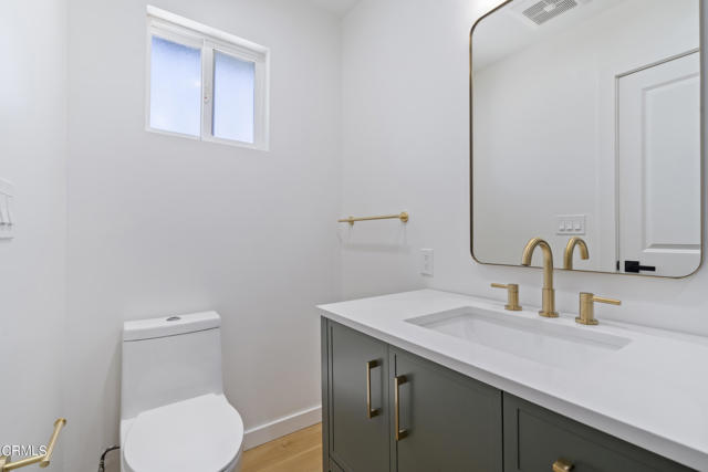 Detail Gallery Image 11 of 35 For 83 S Greenwood Ave, Pasadena,  CA  - 3 Beds | 2 Baths