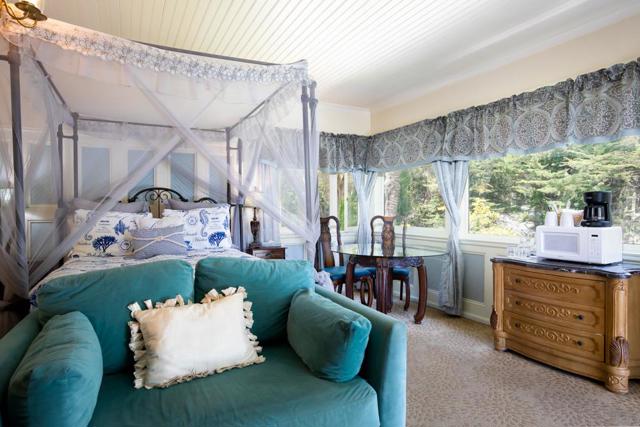 620 El Salto Drive, Capitola CA: https://media.crmls.org/mediaz/74ff828d-2196-4850-bdd3-22ed2a1faec3.jpg