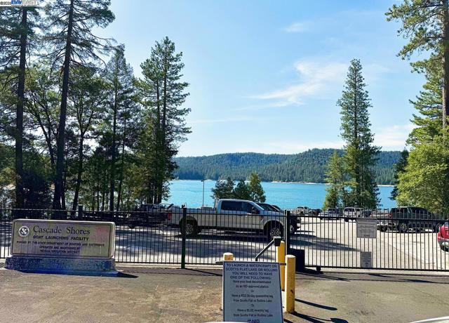 14068 Gas Canyon Rd, Nevada City CA: https://media.crmls.org/mediaz/75003097-f079-42be-b02d-f24663d783e6.jpg