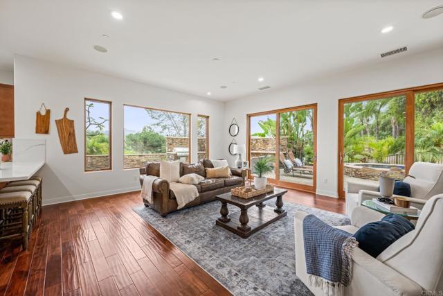 4149 Manchester Avenue, Encinitas CA: https://media.crmls.org/mediaz/7500e215-d028-4163-8e64-bb5090dd3f45.jpg