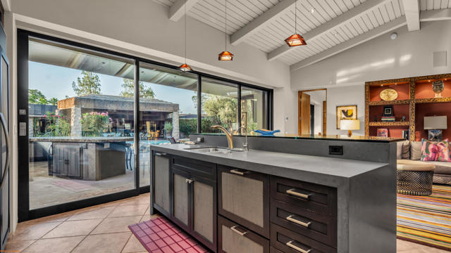 73297 Grapevine Street, Palm Desert CA: https://media.crmls.org/mediaz/75011179-beb8-4d07-b714-e145fd0d01e3.jpg