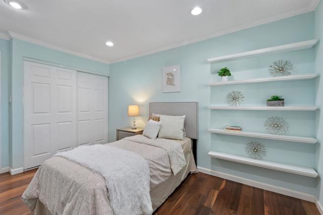 1061 Beach Park Boulevard, Foster City CA: https://media.crmls.org/mediaz/7501148e-cd28-49b1-a4b7-5760e8742383.jpg