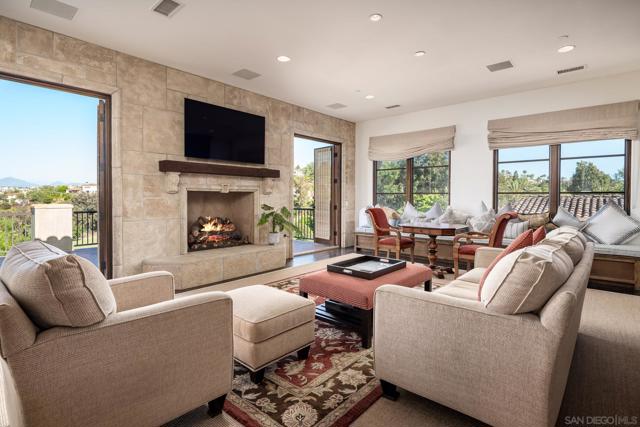 8053 High Time Ridge, San Diego CA: https://media.crmls.org/mediaz/75011988-5b4a-4672-b148-c50b5d9eea5a.jpg